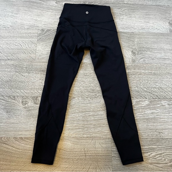 Lululemon In Movement Tights 25” Everlux - Black - Picture 7 of 15
